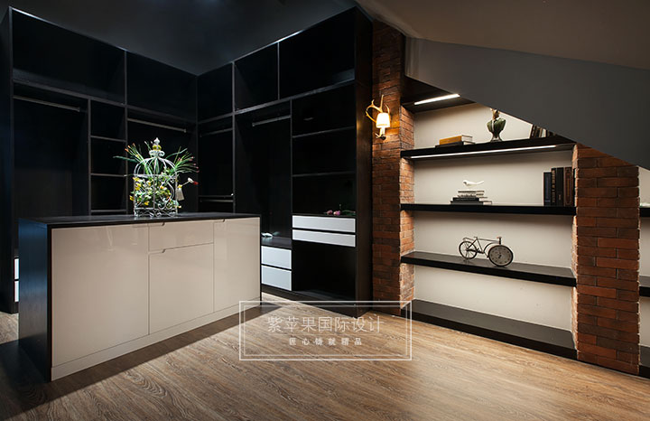 衣帽间装修实景图