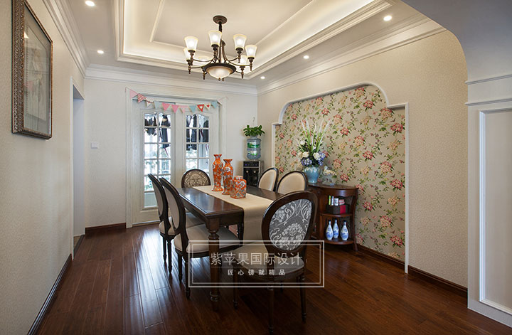 简美餐厅装修实景